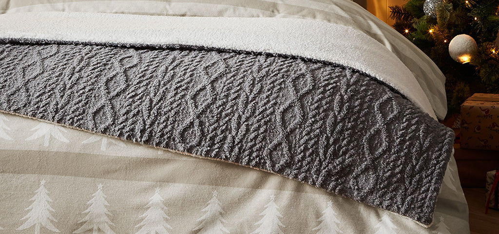 Vantona Cable Knit Throw Sherpa Fleece 150x200cm (Sold Separately)