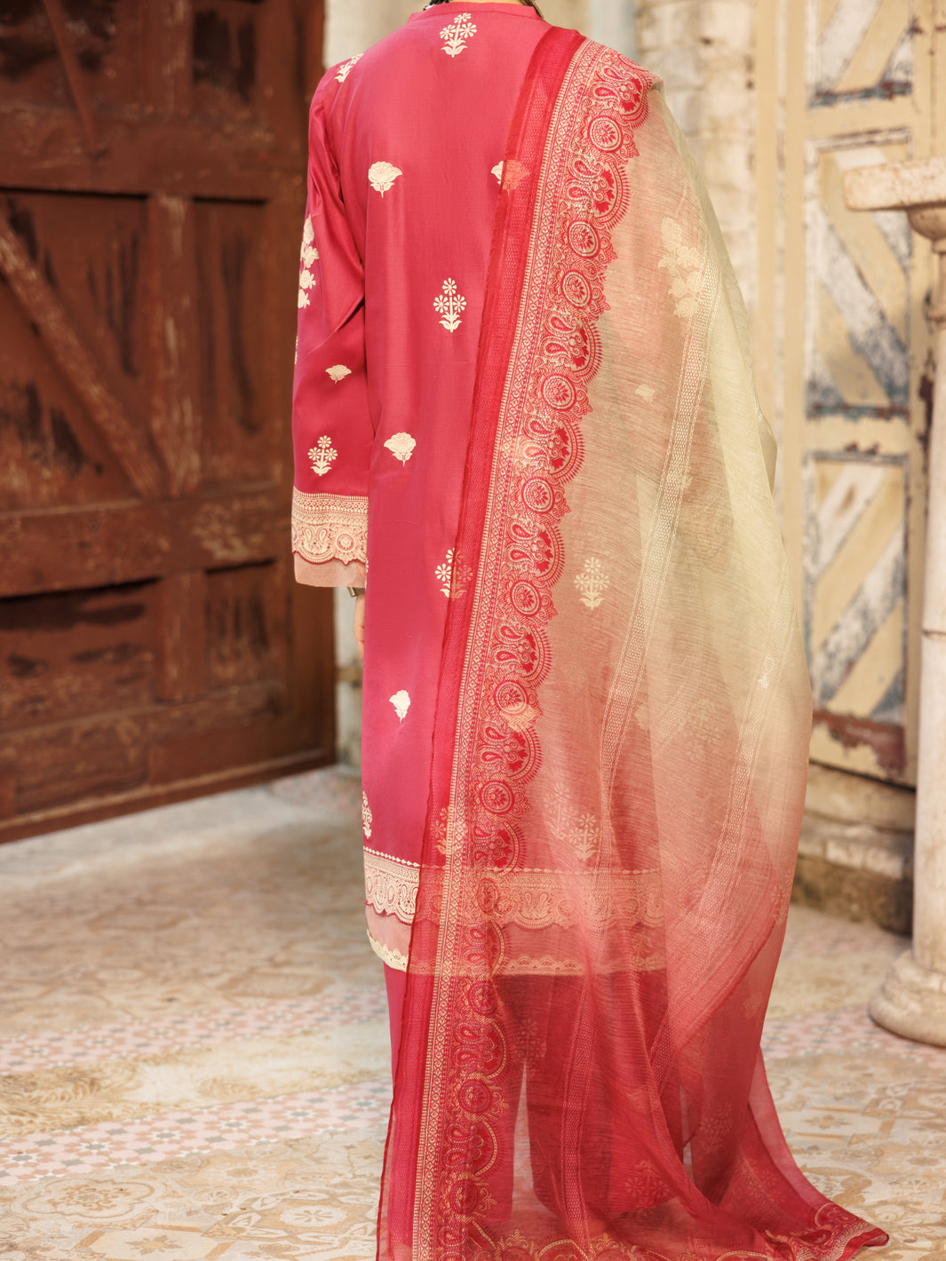 Lawn Pink Stitched Suit - Almirah