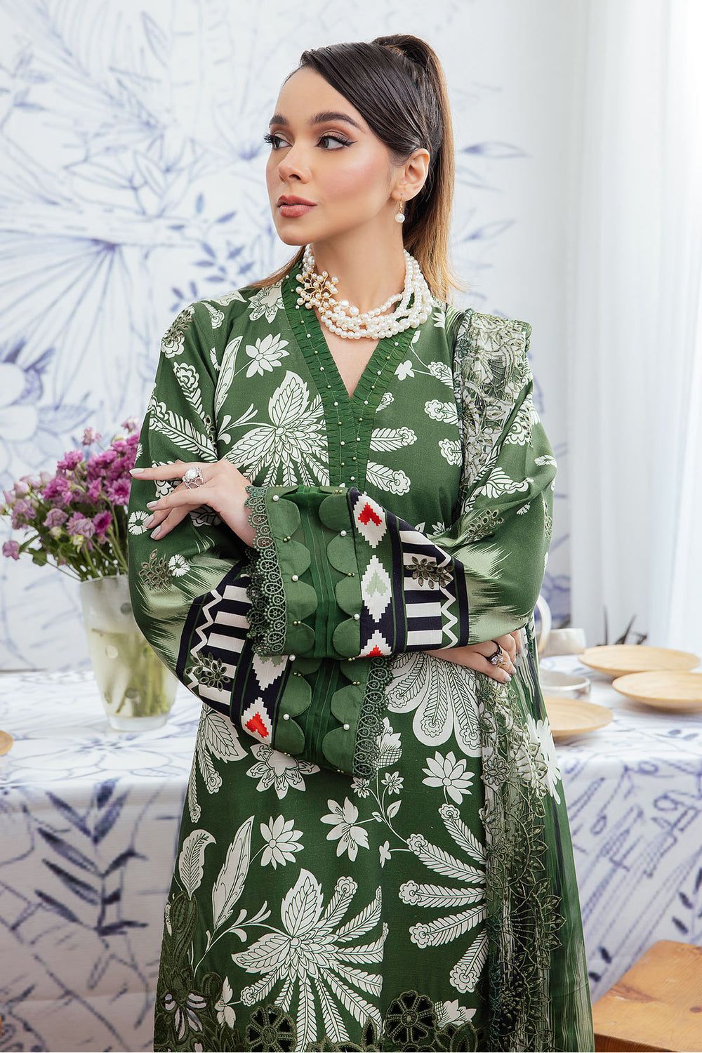 NSG-123 - Nureh Gardenia Winter Collection