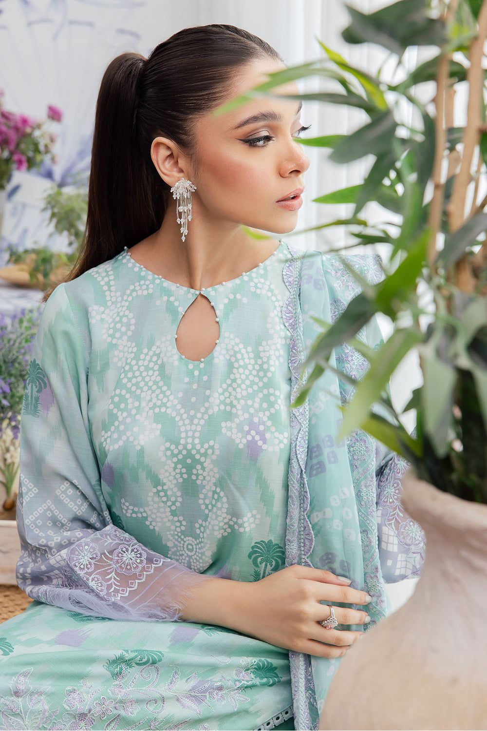 NSG-129 - Nureh Gardenia Winter Collection
