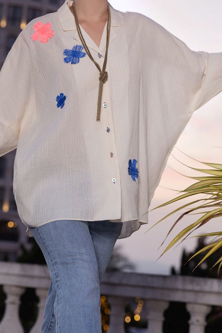 Lino Kara Off White Kurti - Almirah